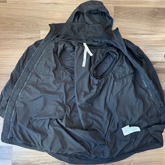 Lululemon Keep On Trek 3-in-1 Jacket Women’s size 4 rain jacket removable vest - Picture 8 of 12